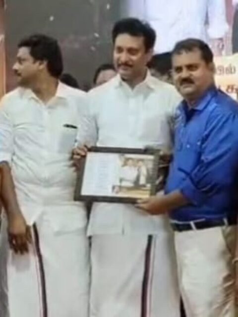 அதிரை காதிர் முகைதீன் பள்ளி ஆசிரியருக்கு கல்வி அமைச்சர் பாராட்டு!